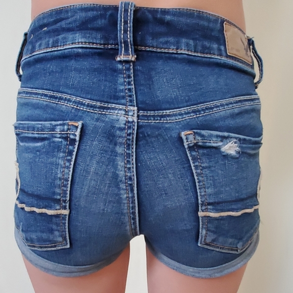 American Eagle High Rise Shortie Jean shots - Picture 2 of 6